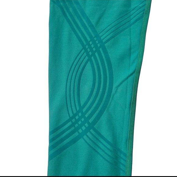 FANKA Body Sculpt 7/8 Leggings (Reversible Wear) In Oasis Green - Picture 7 of 11